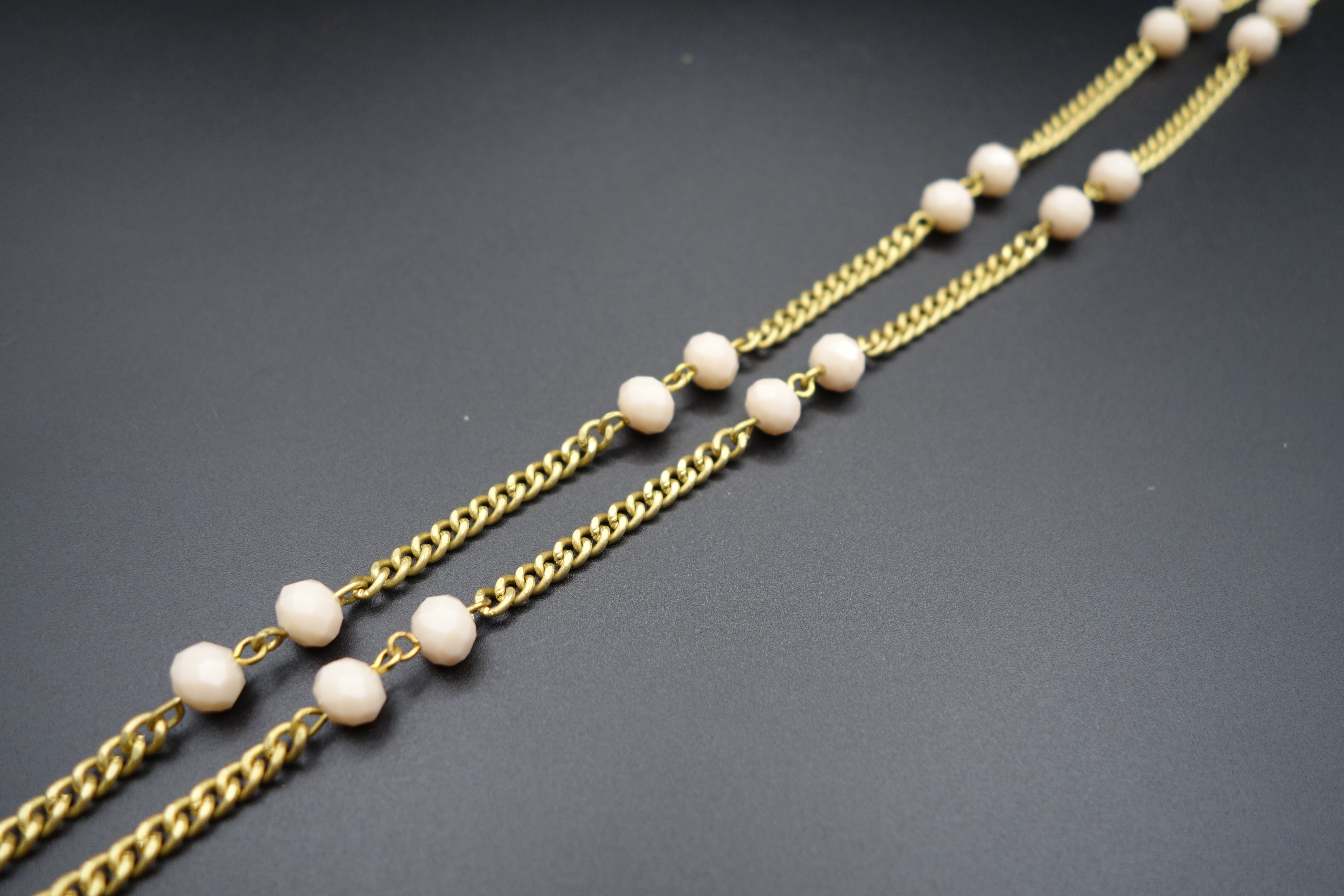 Ivory Glass Sunglasses Chain